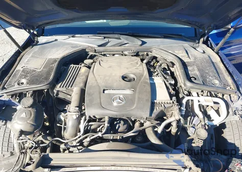 2017 Mercedes-Benz C 300 из США, поврежденный, VIN 55SWF4JB6HU199163